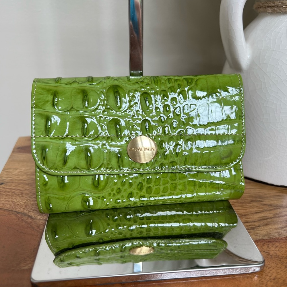 Brahmin Glossy Green wallet